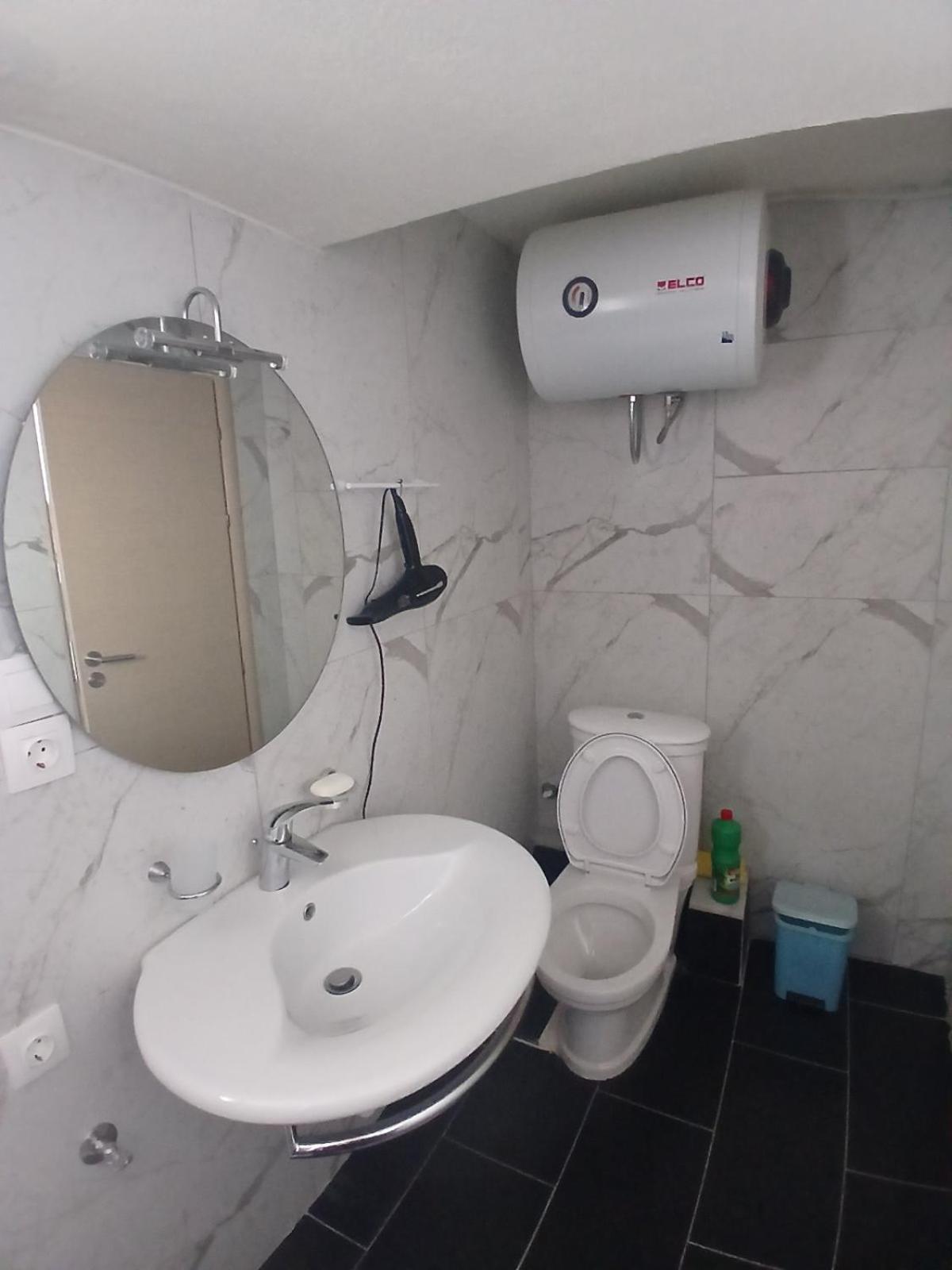 Blue Heaven Apartment Sarandë Eksteriør billede